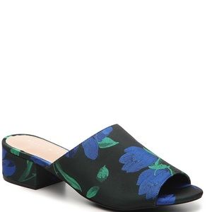 Kelly & Katie Floral Mule Sandals - Size 7.5
